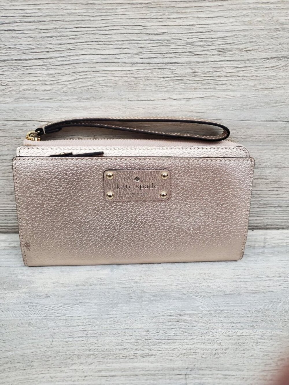 Kate Spade Wellesley Layton rose gold metallic leather wallet wristlet